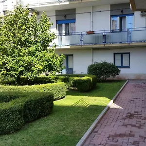 Tora House , Catania Italia